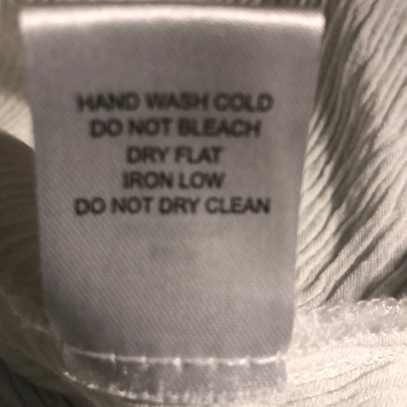 Unique Top - Picture 6 of 8